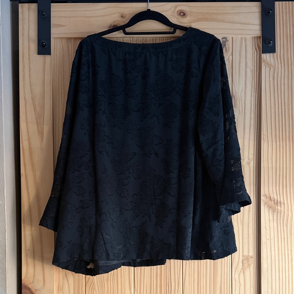JM Collection Elegant Black Lace Blouse - Picture 5 of 5